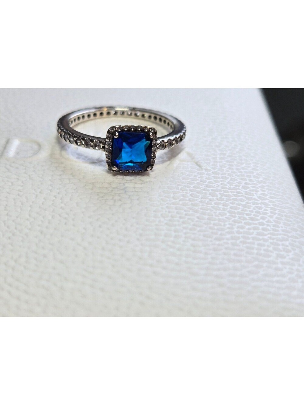Pandora  s925 ale cubic zirconia ring